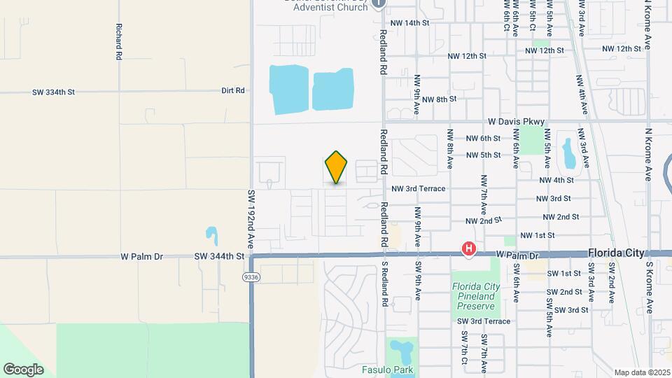 301 NW 12th Ct Map and Location Details