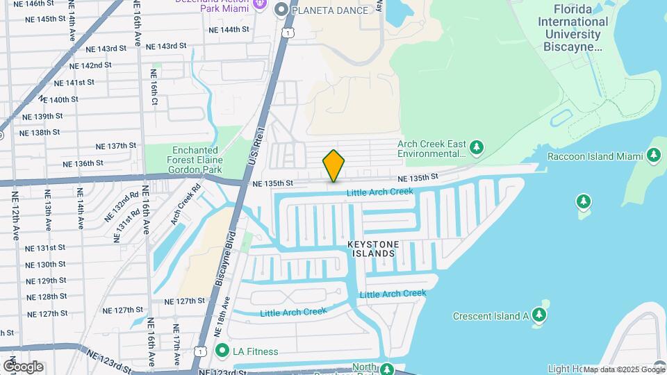 2000 NE 135th St Map and Location Details