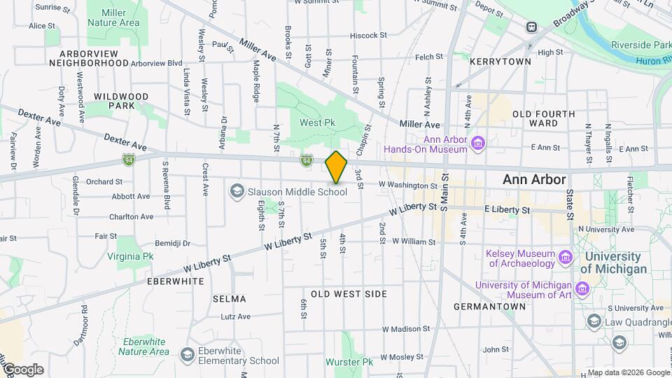 605 W Washington St Map and Location Details