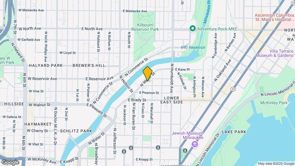 1818 N Water St Map and Location Details