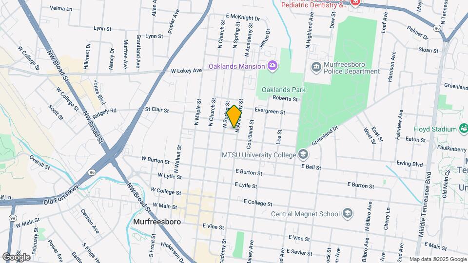 225 E Chestnut St Map and Location Details