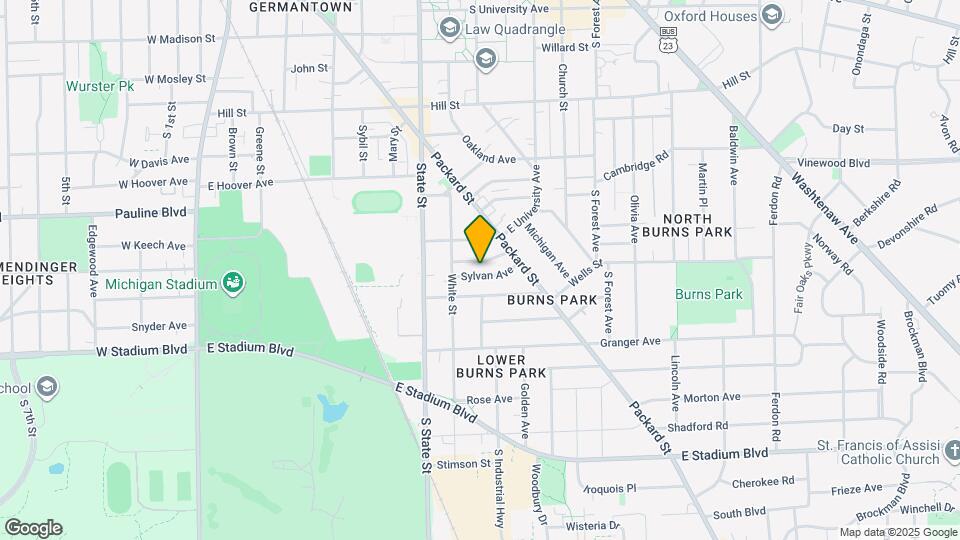 825 Sylvan Ave Map and Location Details