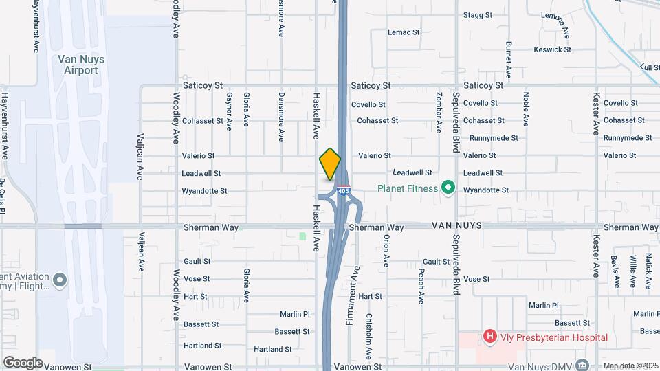 15643 Wyandotte St Map and Location Details