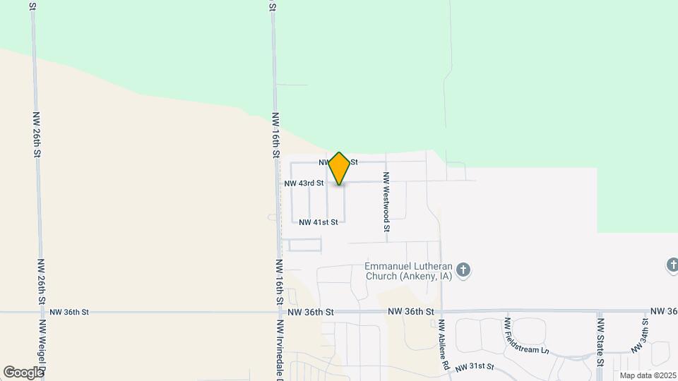 4218 NW Linwood Dr Map and Location Details