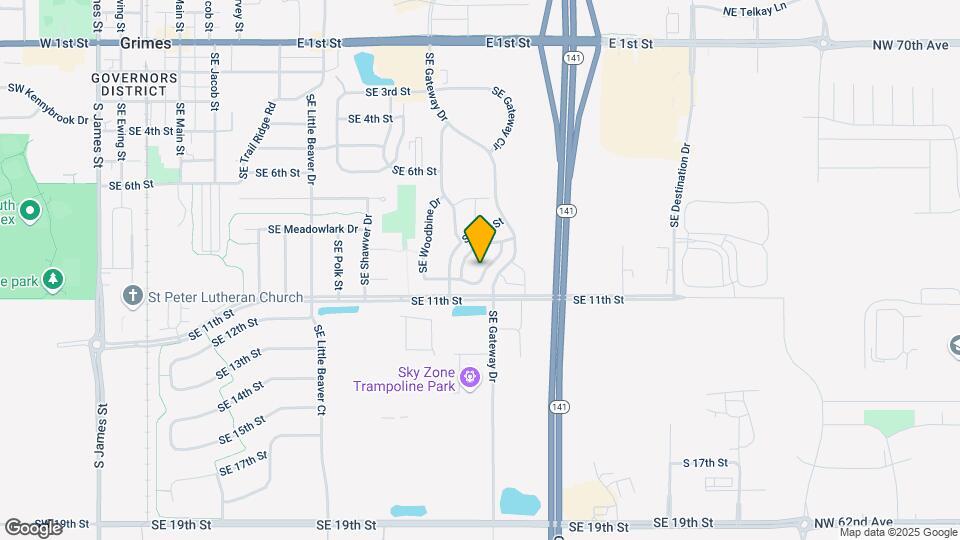 906 SE 10th Ln Map and Location Details