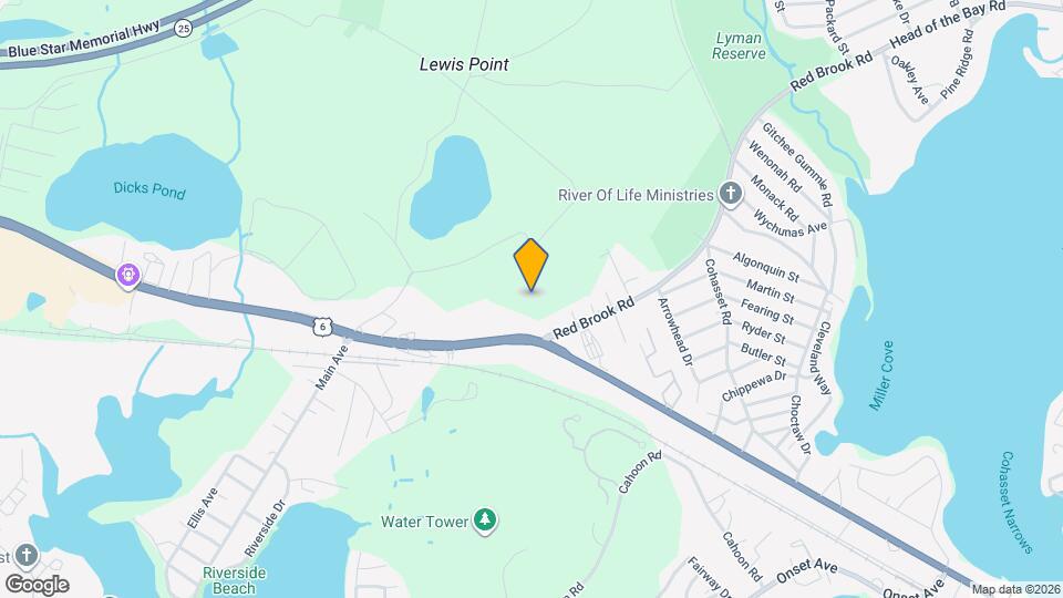 Woodland Cove Apartments in East Wareham, MA