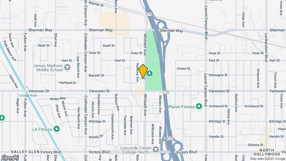 6841 Whitsett Ave Map and Location Details