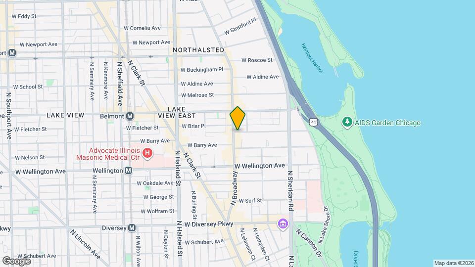 561 W Briar Pl Map and Location Details