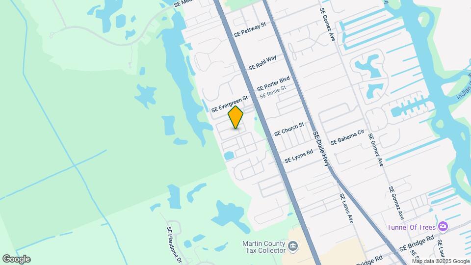 11036 SE Sea Pines Cir Map and Location Details