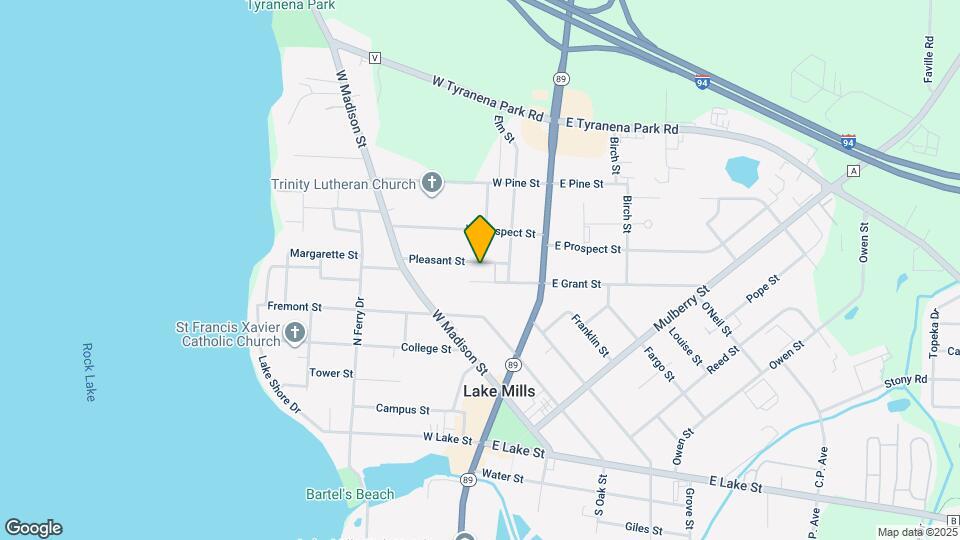 224 Pleasant St, Unit 226 Pleasant Street Map and Location Details