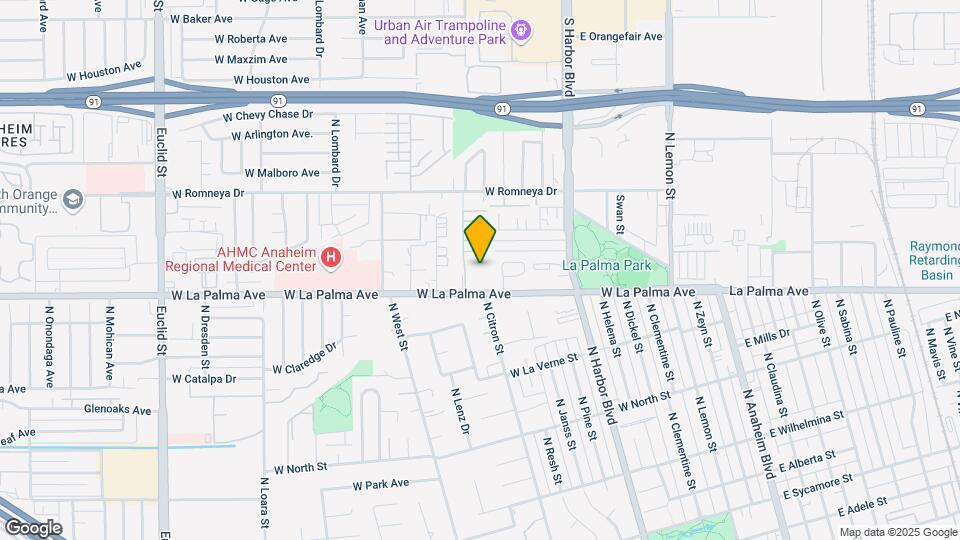 720 W Bywood Ave Mapa y Detalles de la Ubicación