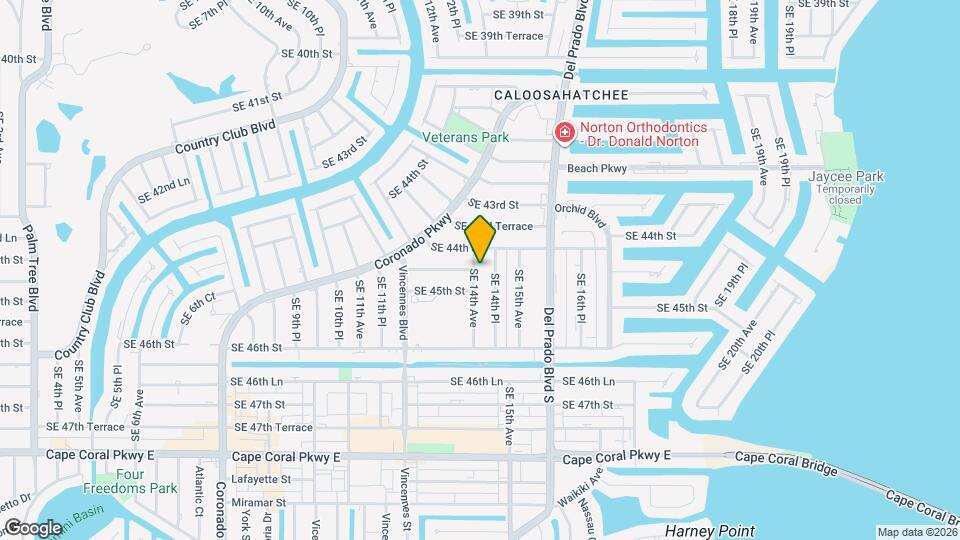 4413 SE 14th Ave Map and Location Details