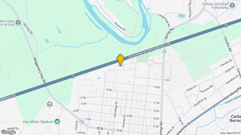 40 Courtyard Dr Map and Location Details