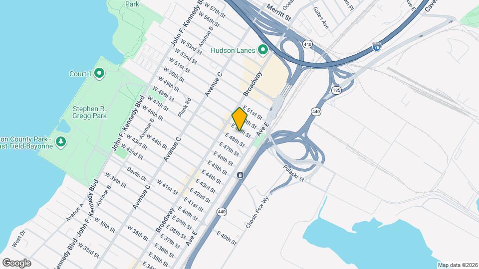 28 E 49th St Map and Location Details