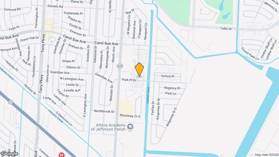 Cedarwood Apartments in Gretna, LA