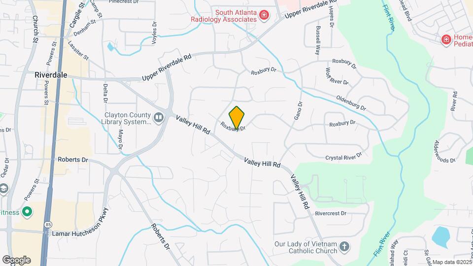 642 Roxbury Dr Map and Location Details