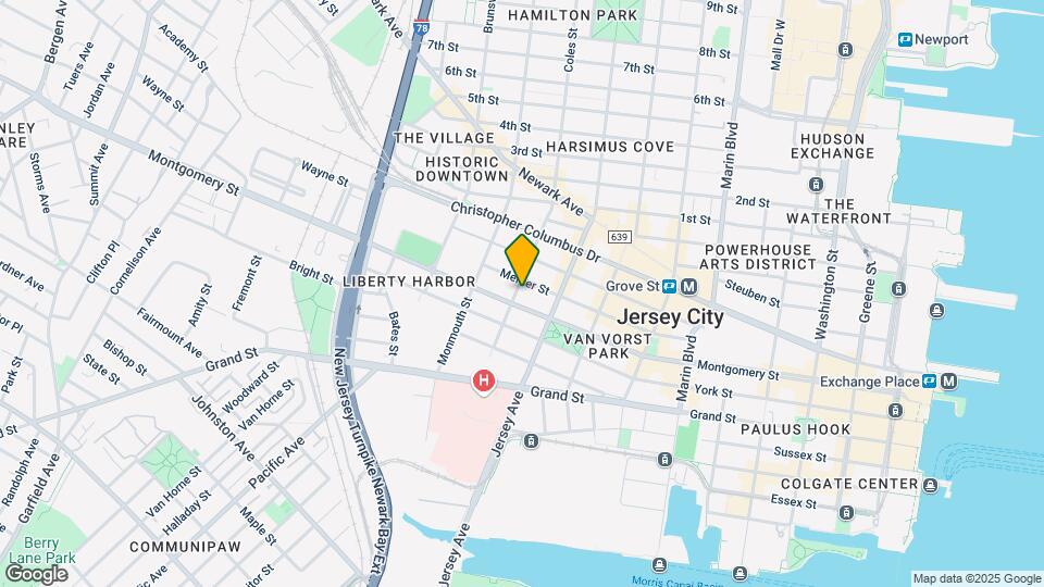 316 Varick St, Unit 3 Map and Location Details