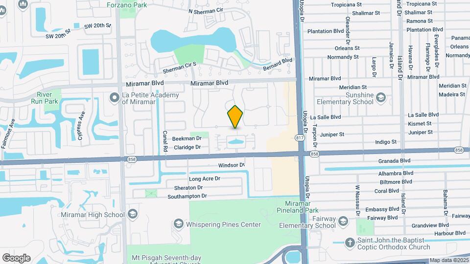 8390 N Missionwood Cir Map and Location Details