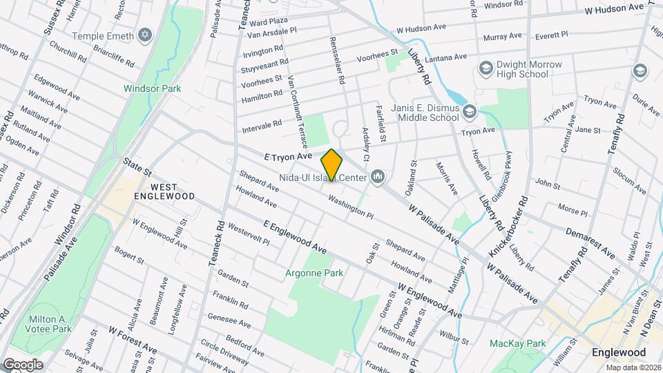 170 Manhattan Ave Map and Location Details