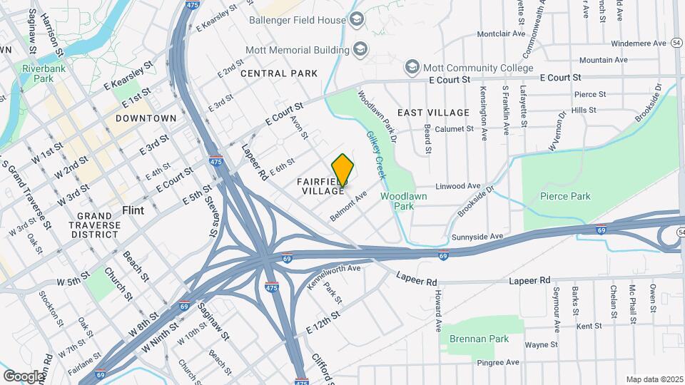 842 E 9th St Map and Location Details