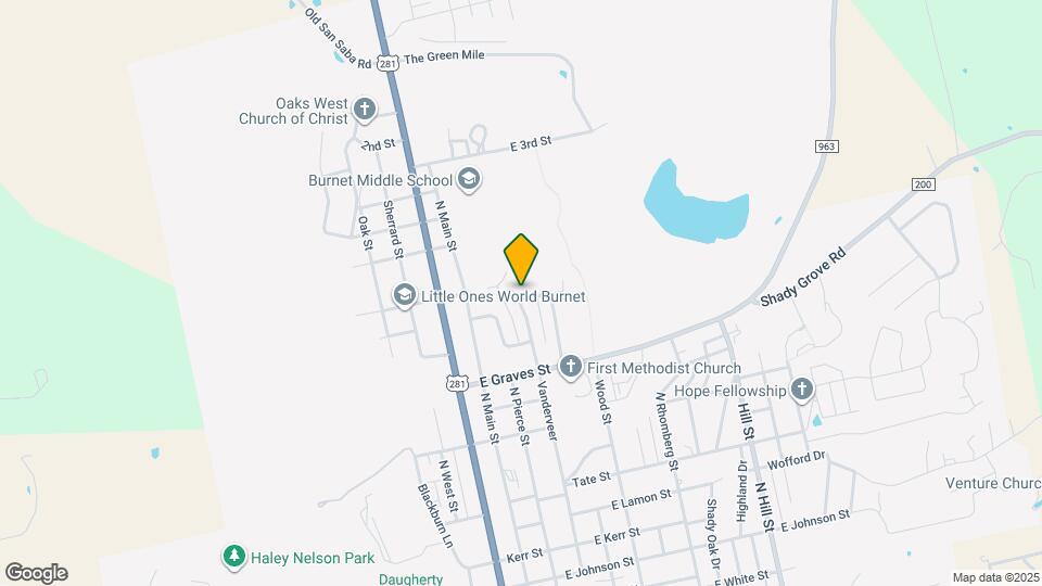 300 Evergreen Cir Map and Location Details