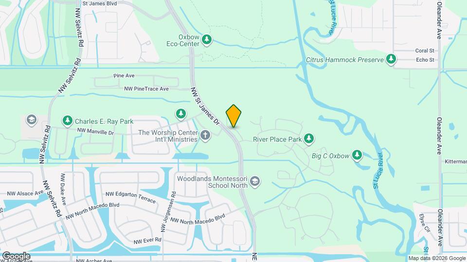 649 NE Bent Paddle Ln Map and Location Details