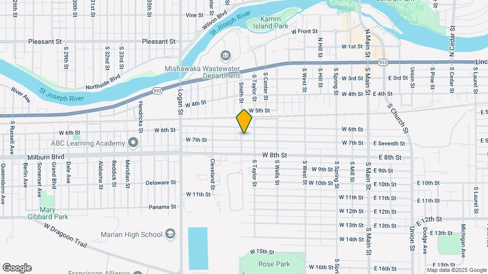 824 W 7th St Map and Location Details