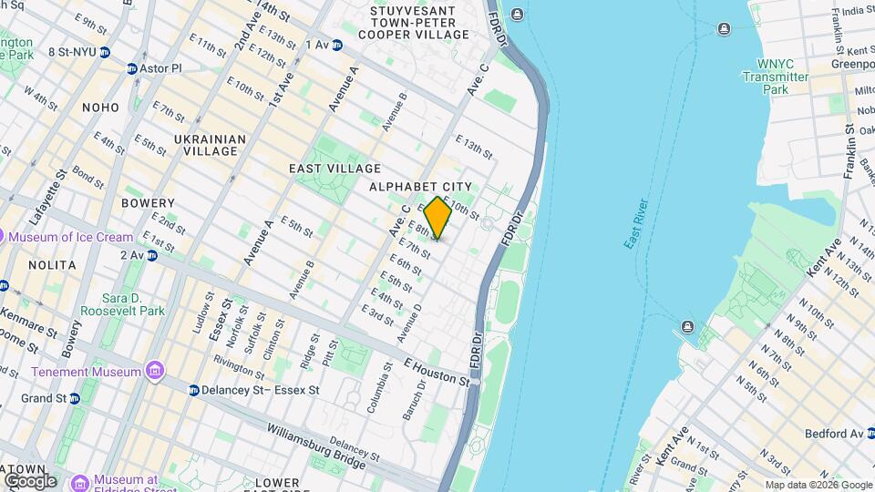 394 E 8th St Mapa y Detalles de la Ubicación