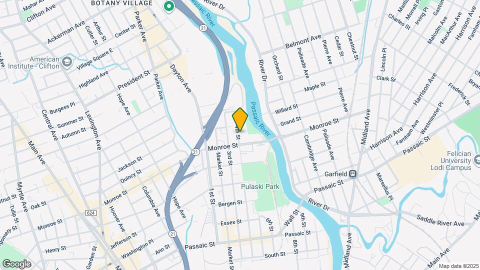 208 4TH St Map and Location Details