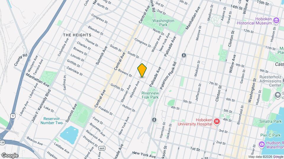 226 Webster Ave Map and Location Details