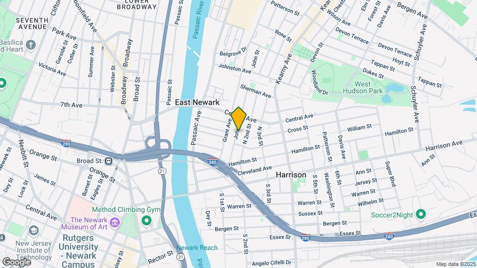 321 John St, Unit 2 Map and Location Details