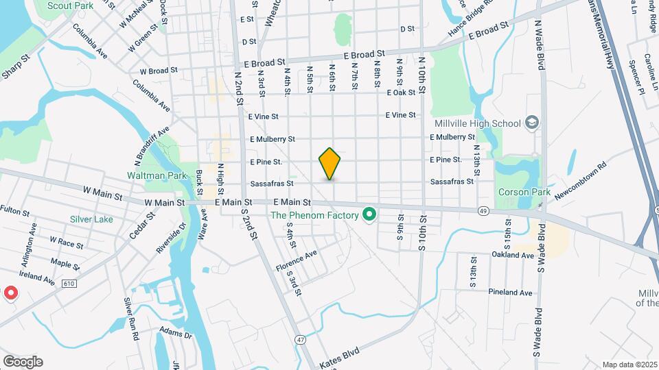 525-527 Sassafrass St Map and Location Details