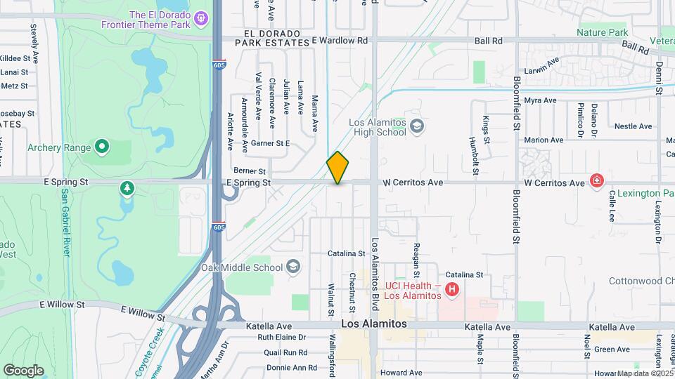Los Alamitos Luxury Apartments Map and Location Details