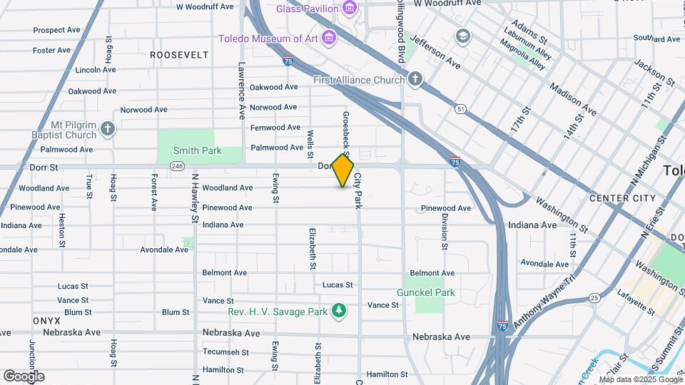 621 Woodland Ave Mapa y Detalles de la Ubicación