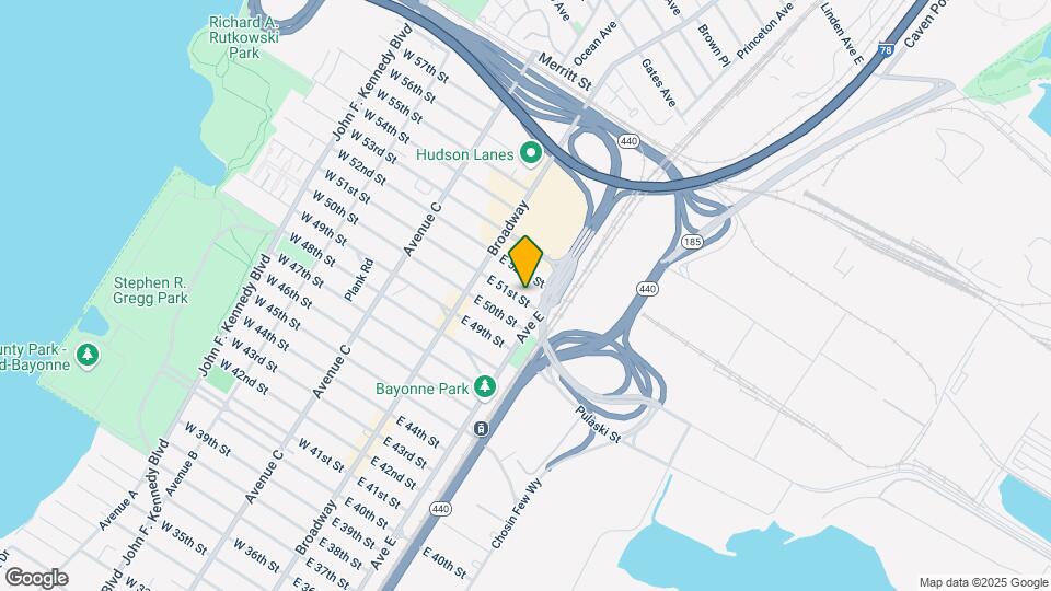 39 E 51st St Map and Location Details