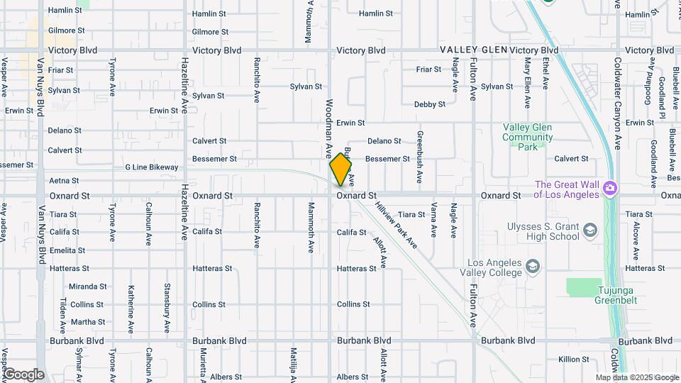 6000 Woodman Ave Map and Location Details