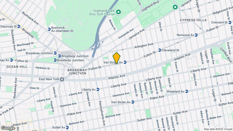 2746 Fulton St Map and Location Details