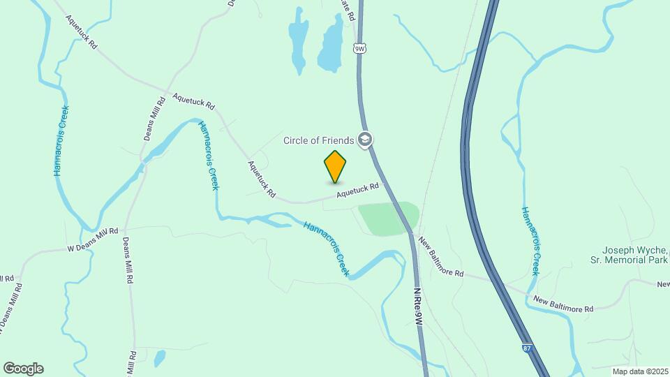 1062 Aquetuck Rd Map and Location Details