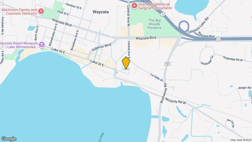 1045 Lake St E Map and Location Details