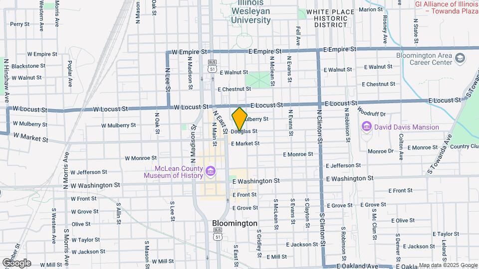 East Douglas Apartments Mapa y Detalles de la Ubicación