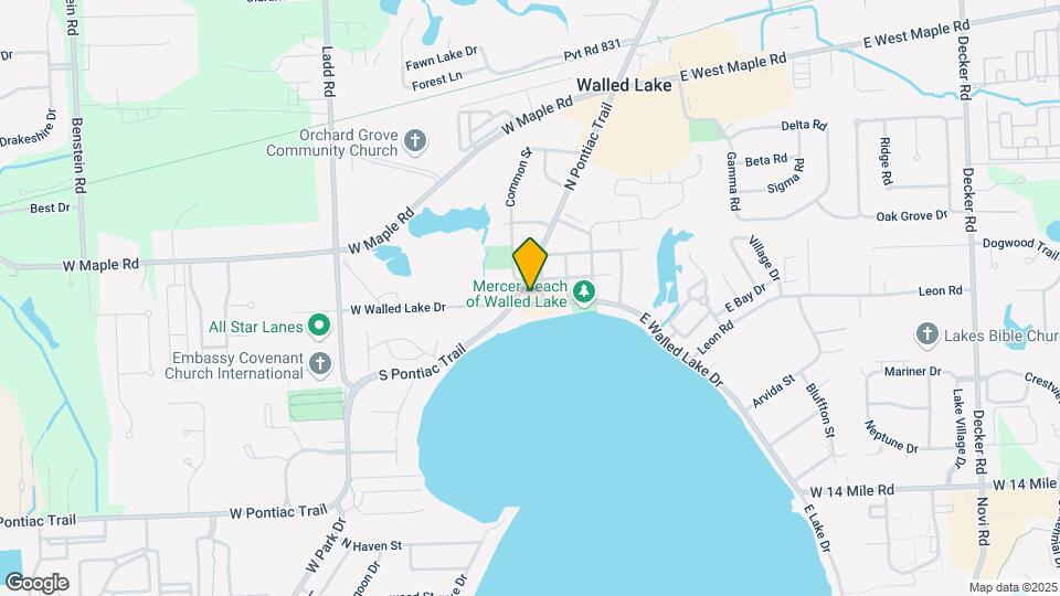 125 E Walled Lake Dr Map and Location Details