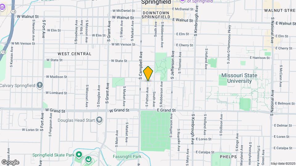 220 W Madison St Map and Location Details