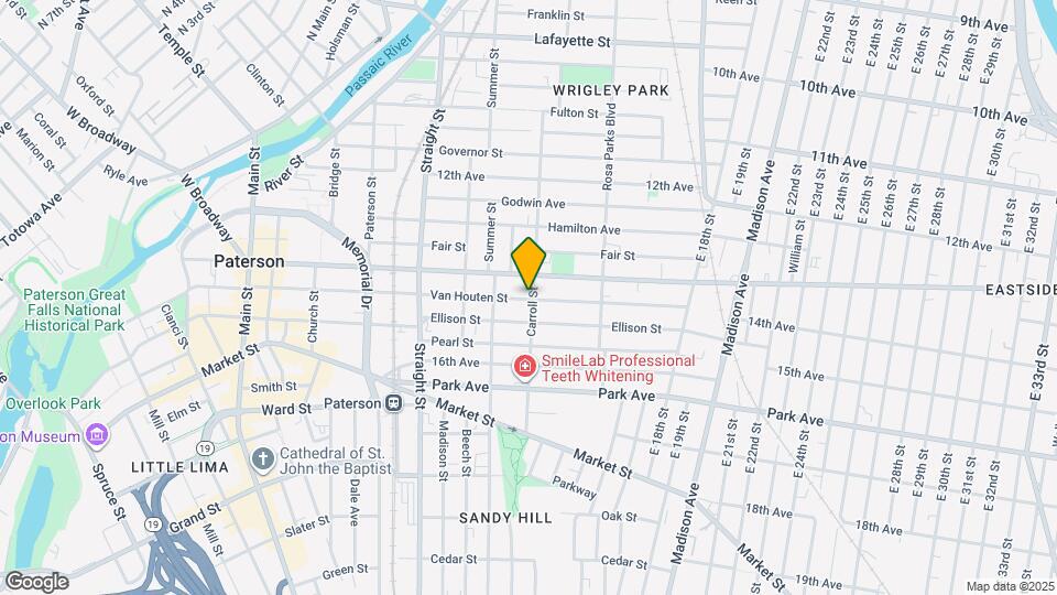 172-174-174 Carroll St Map and Location Details