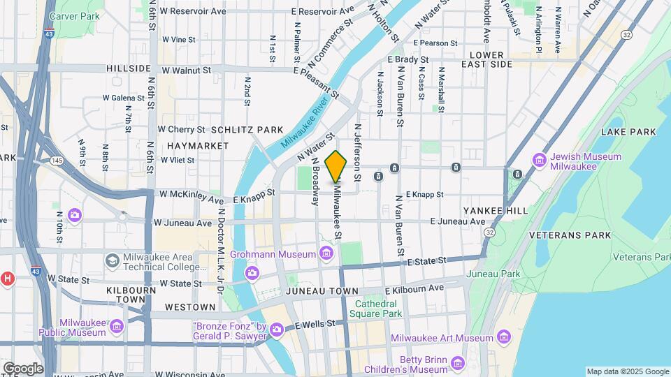 1305 N Milwaukee St Map and Location Details