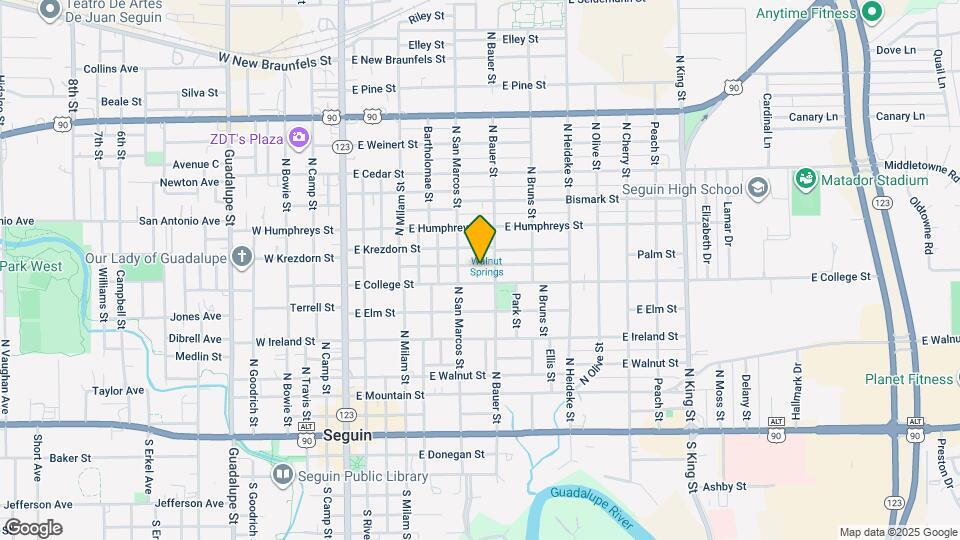 621 Hackberry St Map and Location Details