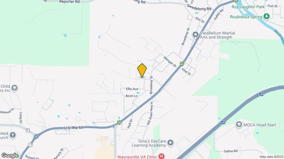 303 Fleetwood Dr Map and Location Details