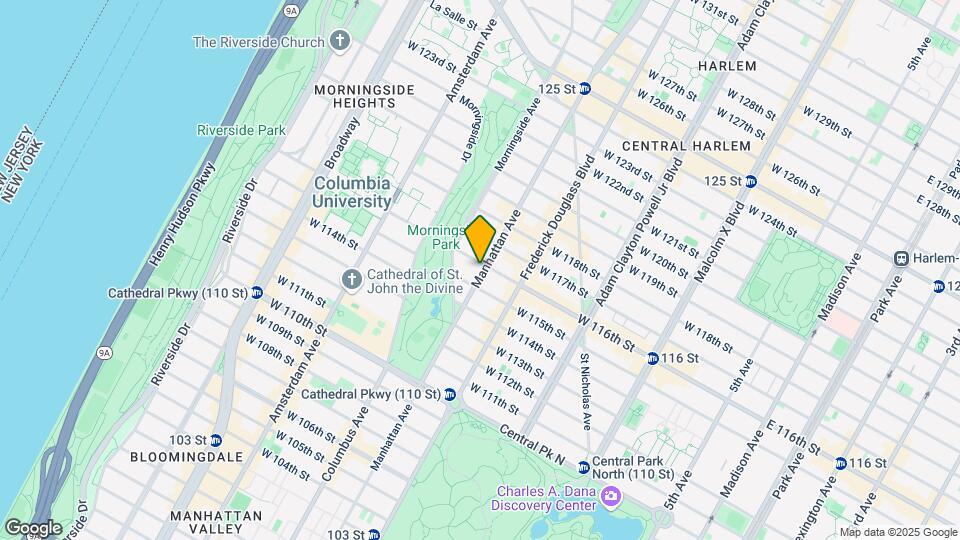 372 Manhattan Ave Map and Location Details