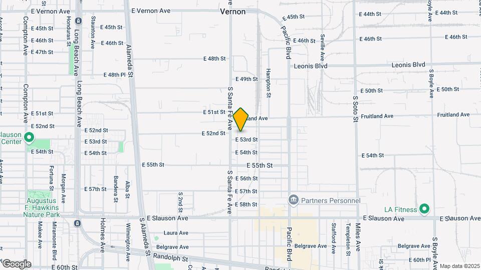 53rd Street Apartments Map and Location Details