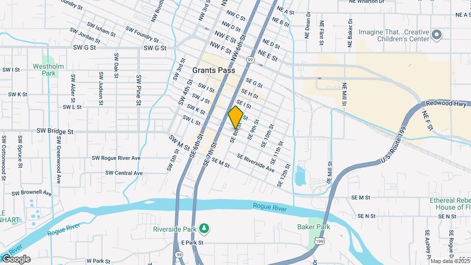 657 SE 8th St Map and Location Details