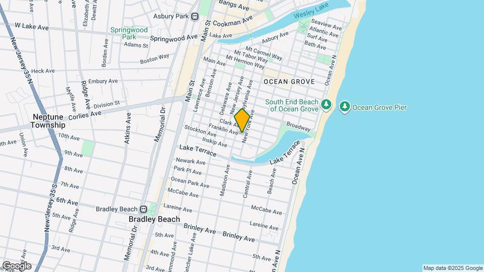 82 Franklin Ave Map and Location Details